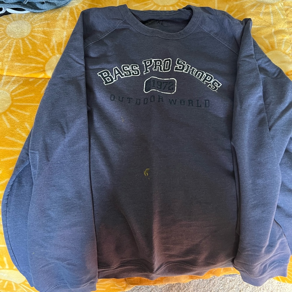 Bass Pro Shop Sweater